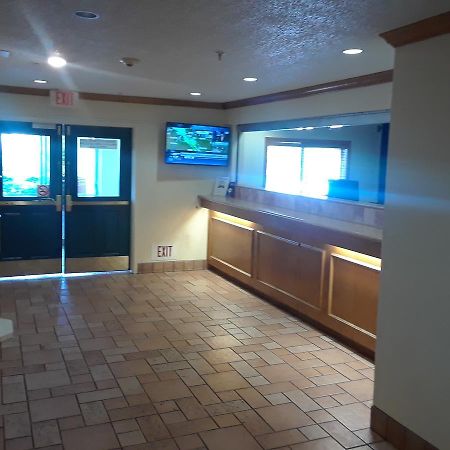 Intown Suites Houston Intercontinental Esterno foto