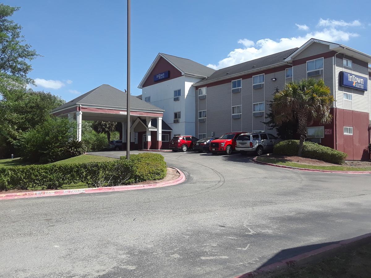 Intown Suites Houston Intercontinental Esterno foto