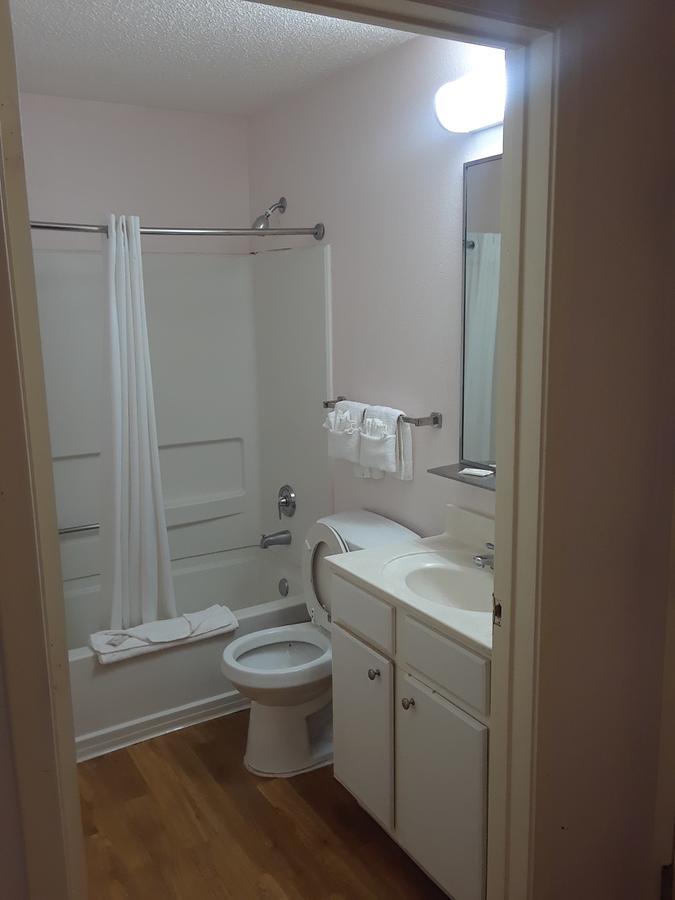 Intown Suites Houston Intercontinental Esterno foto