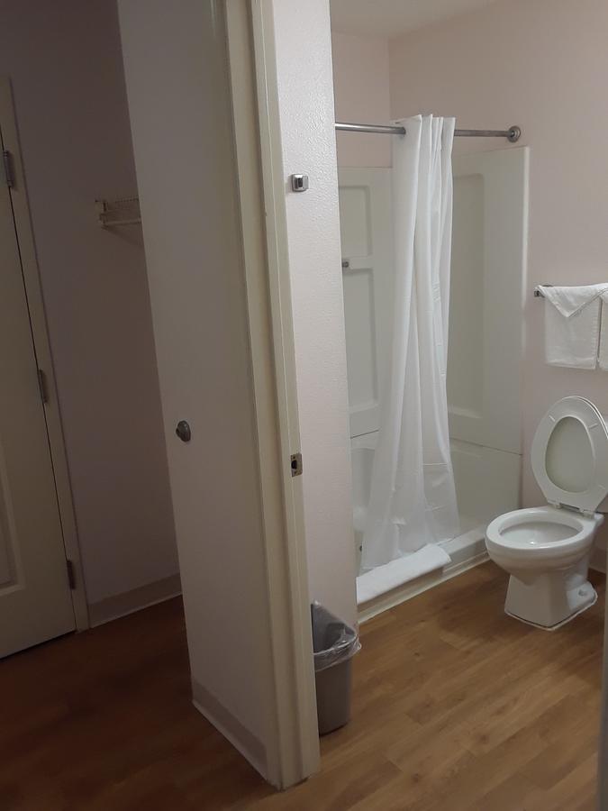 Intown Suites Houston Intercontinental Esterno foto